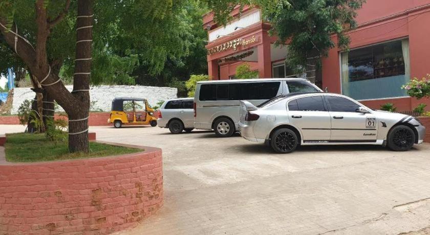 Hotel Law Ka Thit Sar New Bagan Exteriér fotografie